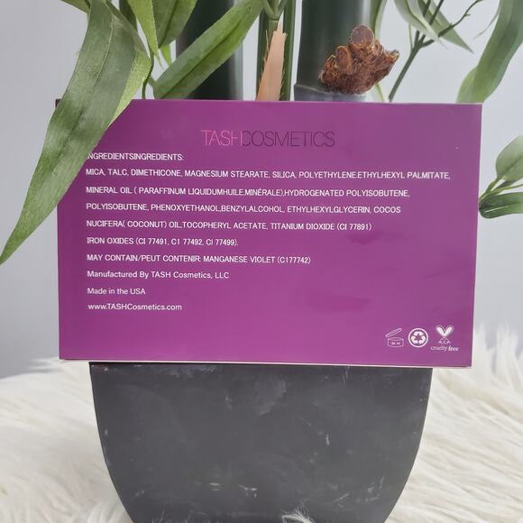 TASH Cosmetics All That Is You Sweet Series Eyeshadow Palette - Picture 3 of 3